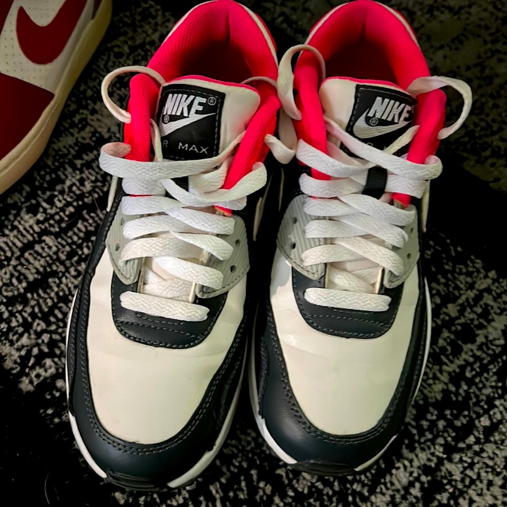 Nike air max hot pink